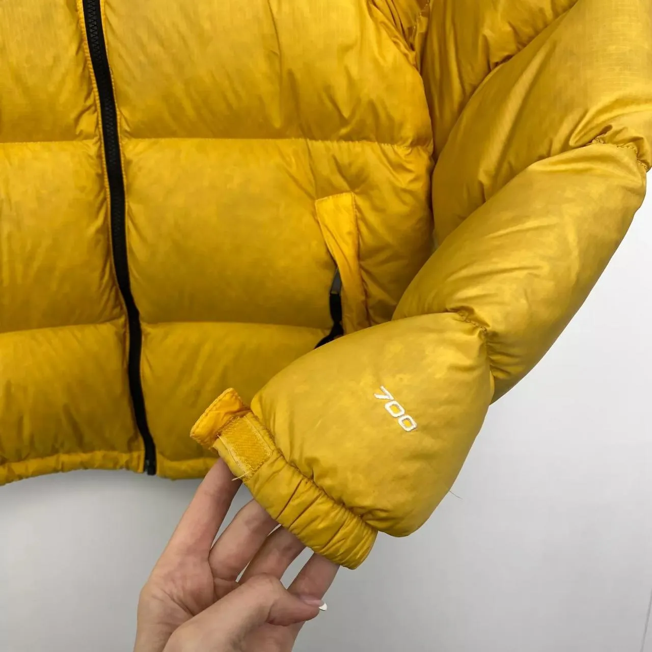Preowned The North Face Mens Down Puffer Jacket 700 Size M Yellow Black Genuine TNF