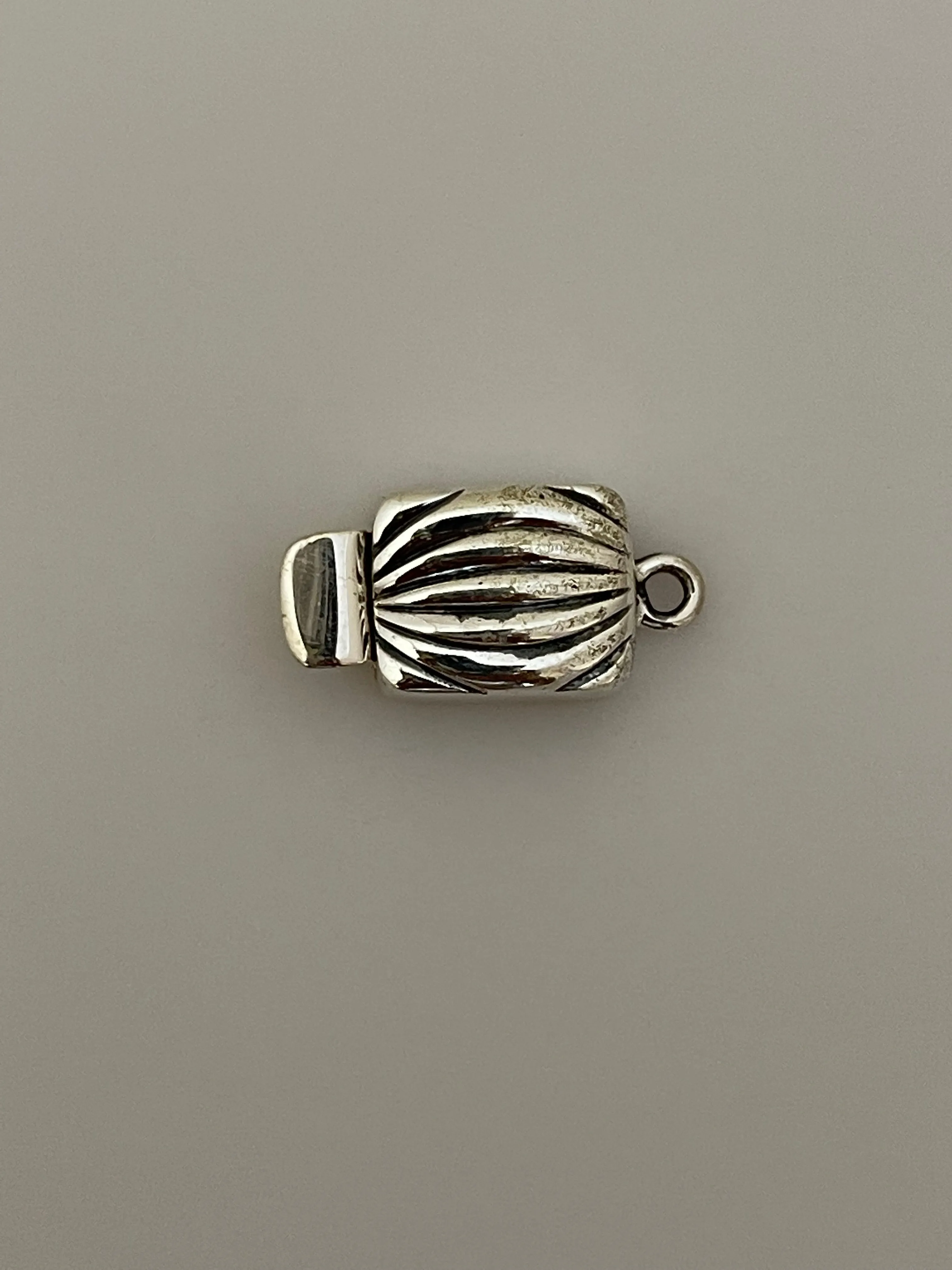 Sterling Silver  Magnetic Clasp/Sterling Silver One Pcs Clasp  Size: 12mmX10mm