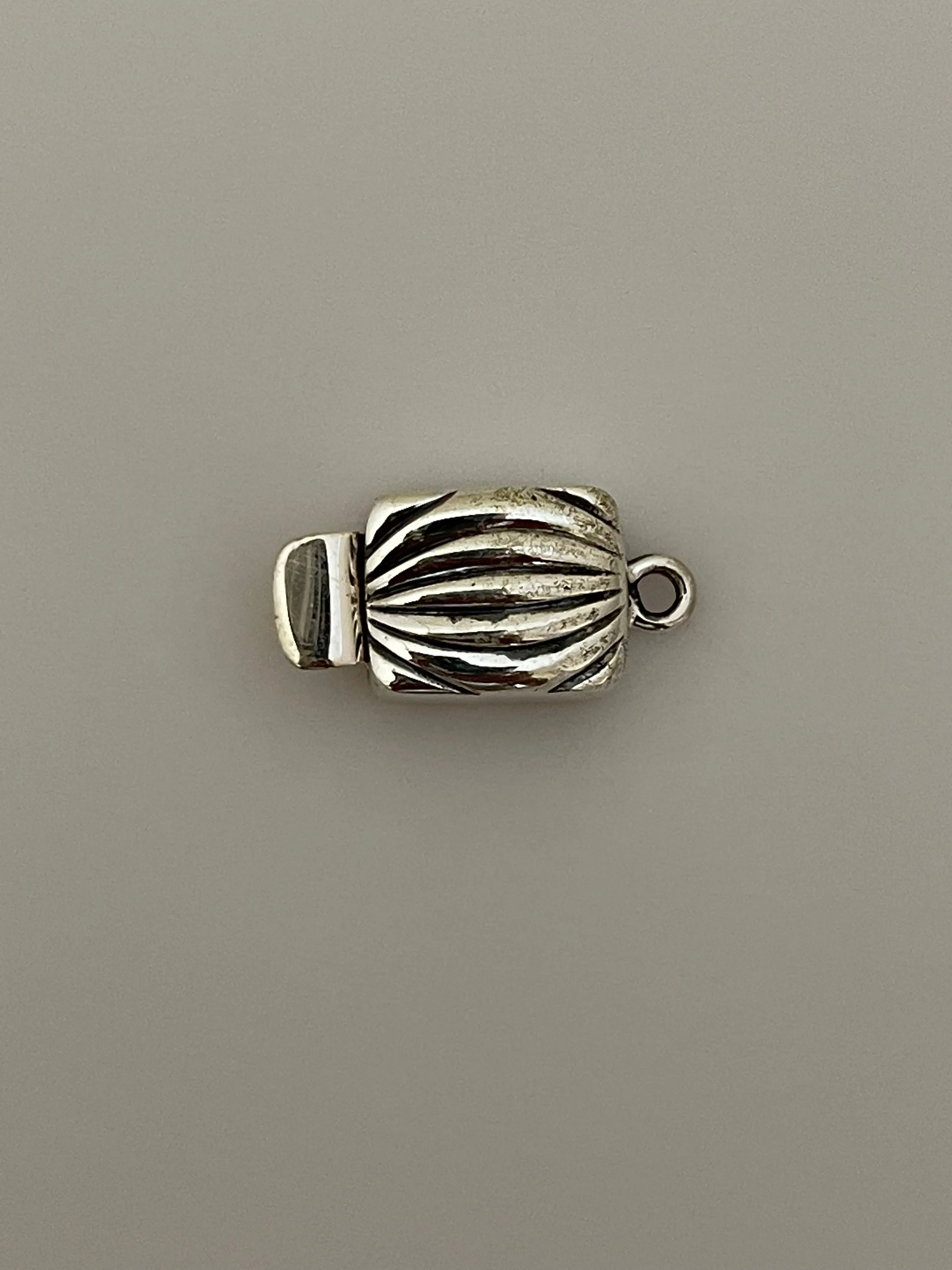 Sterling Silver  Magnetic Clasp/Sterling Silver One Pcs Clasp  Size: 12mmX10mm