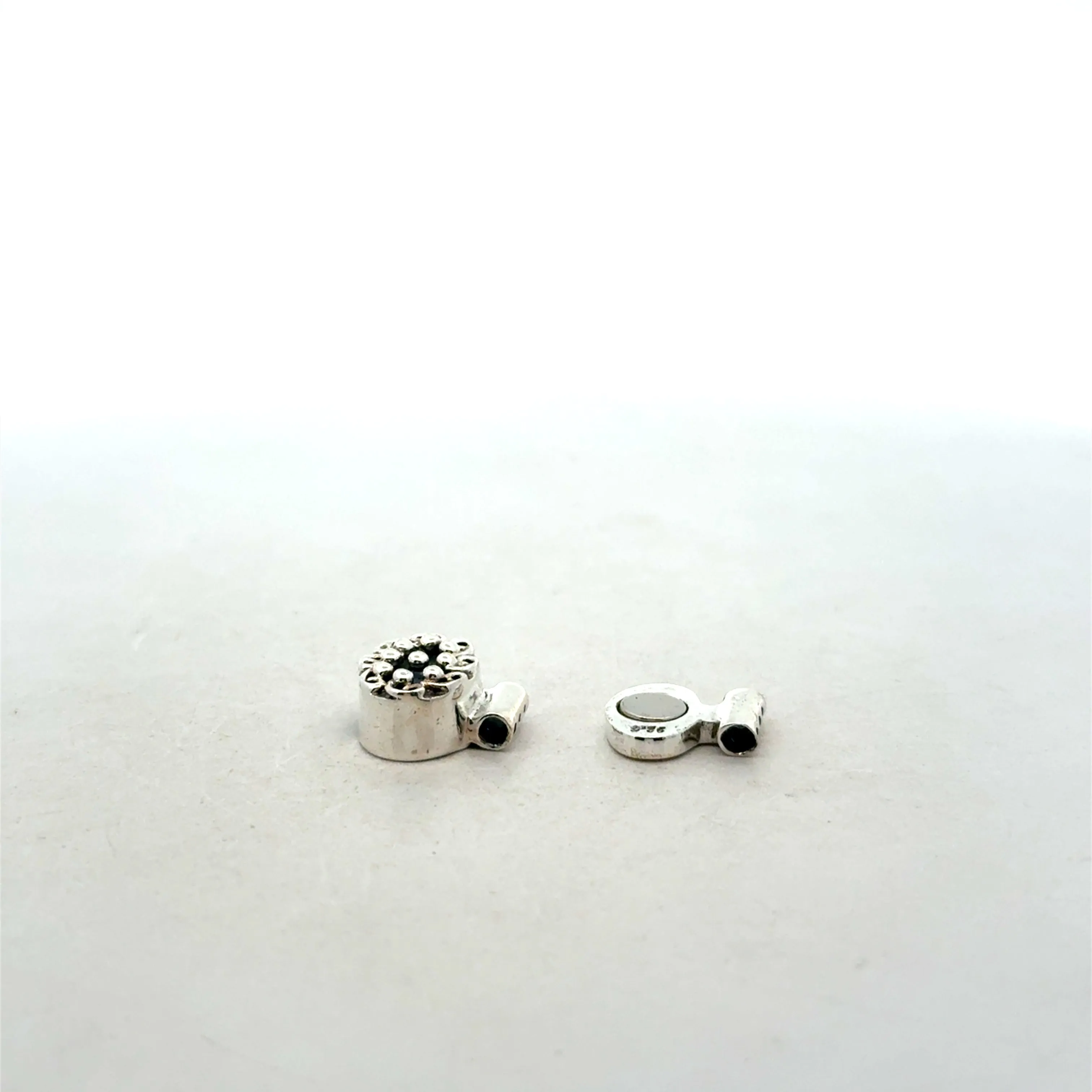 Sterling Silver  Magnetic Clasp/Sterling Silver One Pcs Clasp  Size: 12mmX9mm
