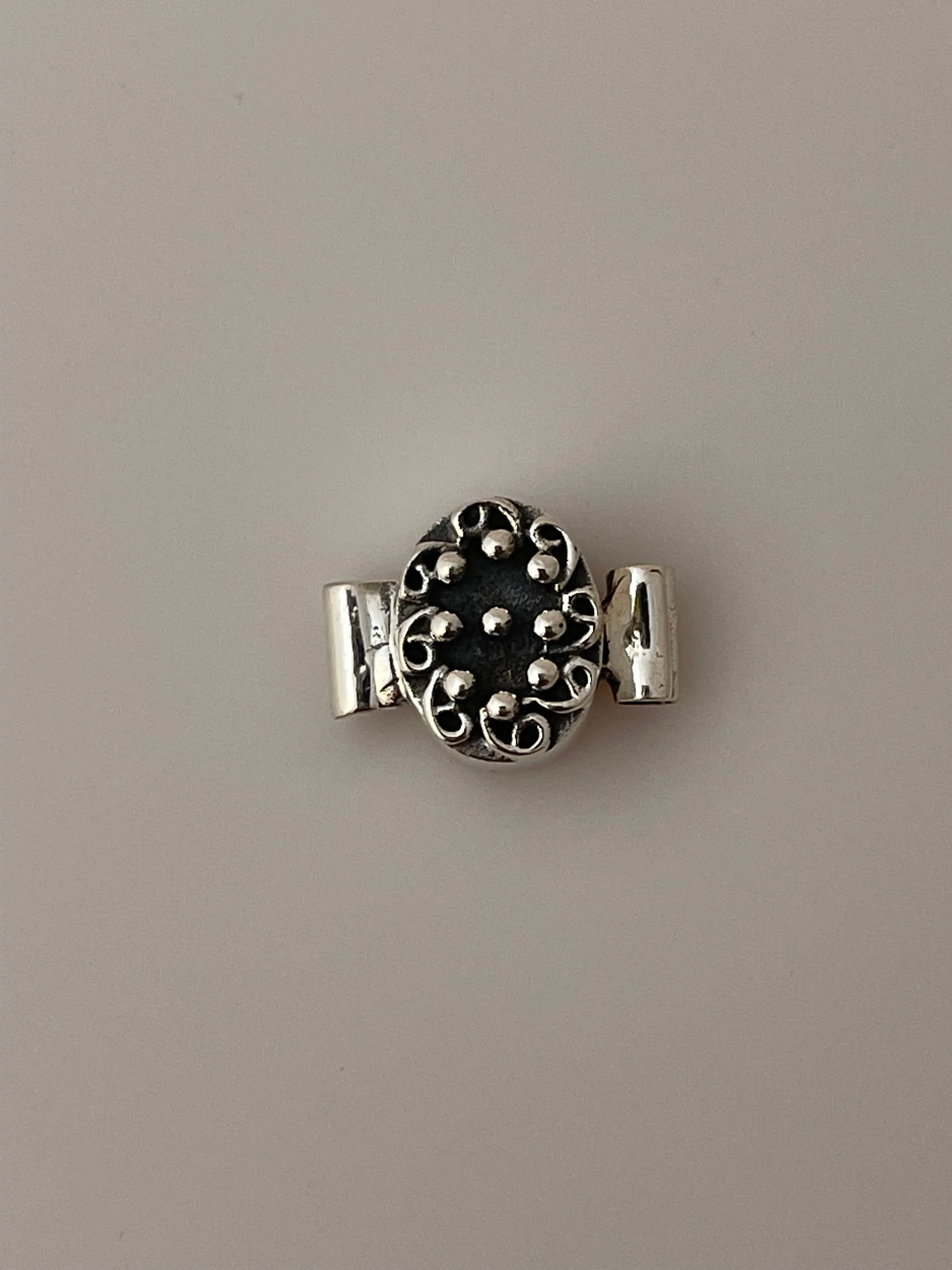 Sterling Silver  Magnetic Clasp/Sterling Silver One Pcs Clasp  Size: 12mmX9mm