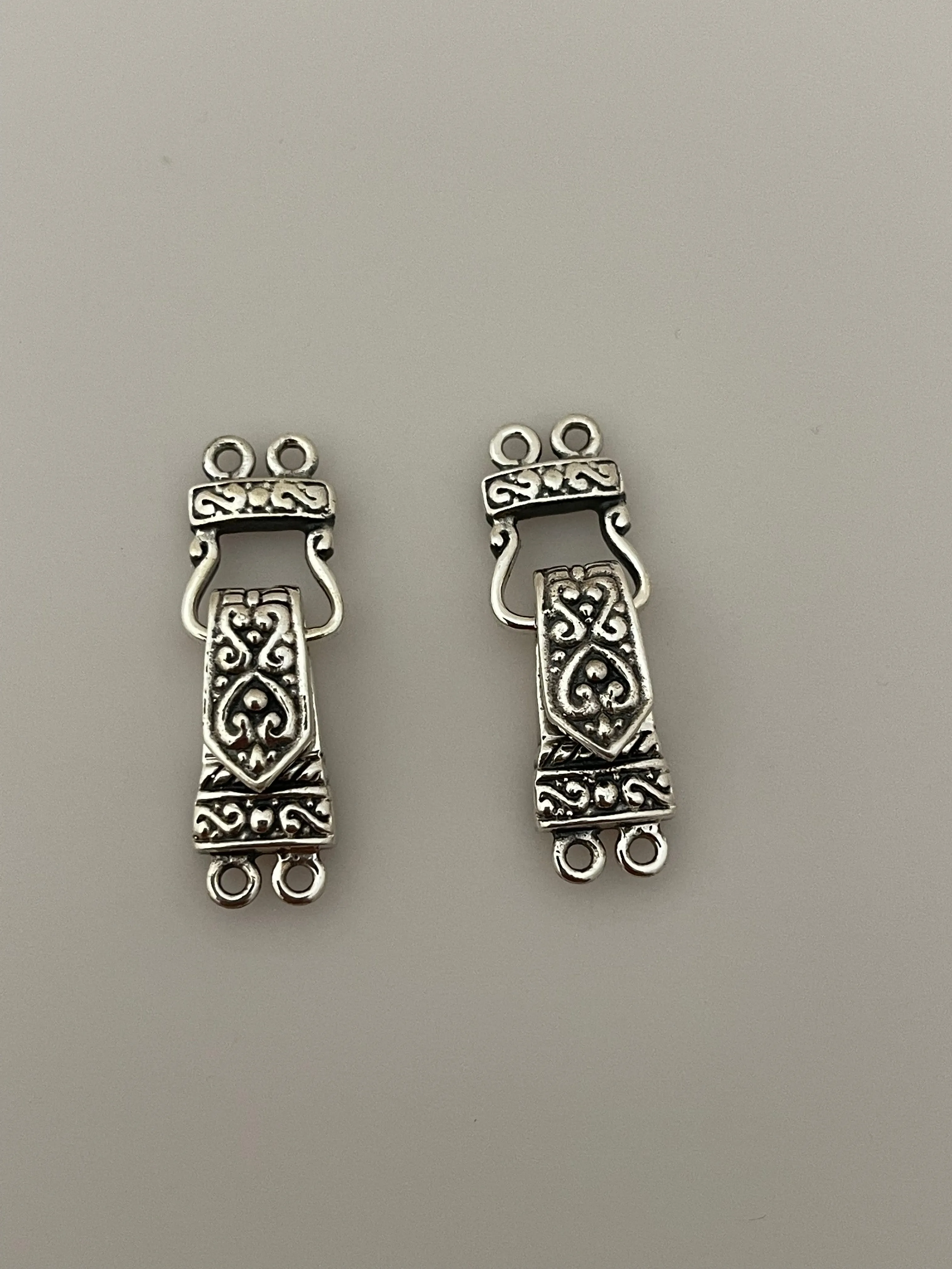 Sterling Silver Magnetic Clasp/Sterling Silver One Set of Clasp  Size: 26mmX9mm |