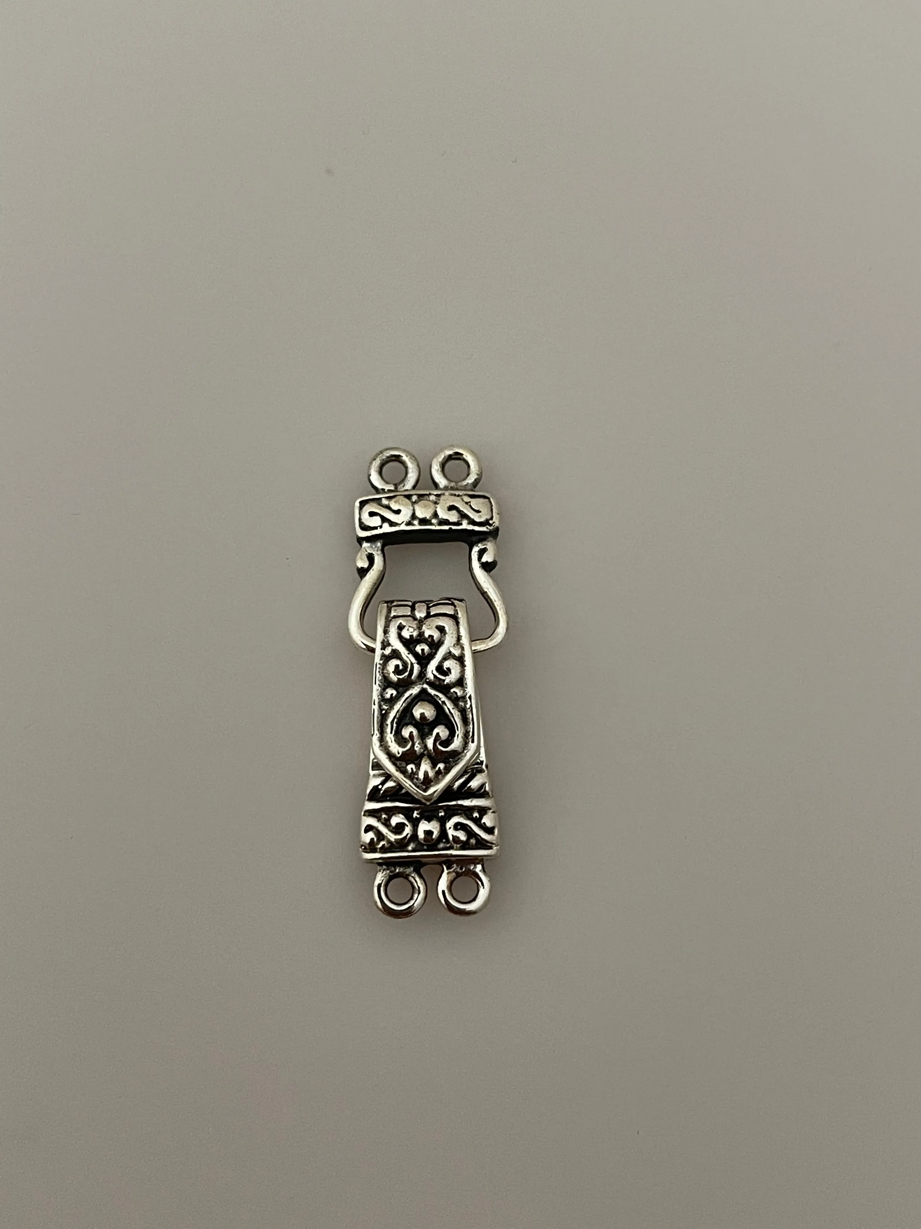 Sterling Silver Magnetic Clasp/Sterling Silver One Set of Clasp  Size: 26mmX9mm |
